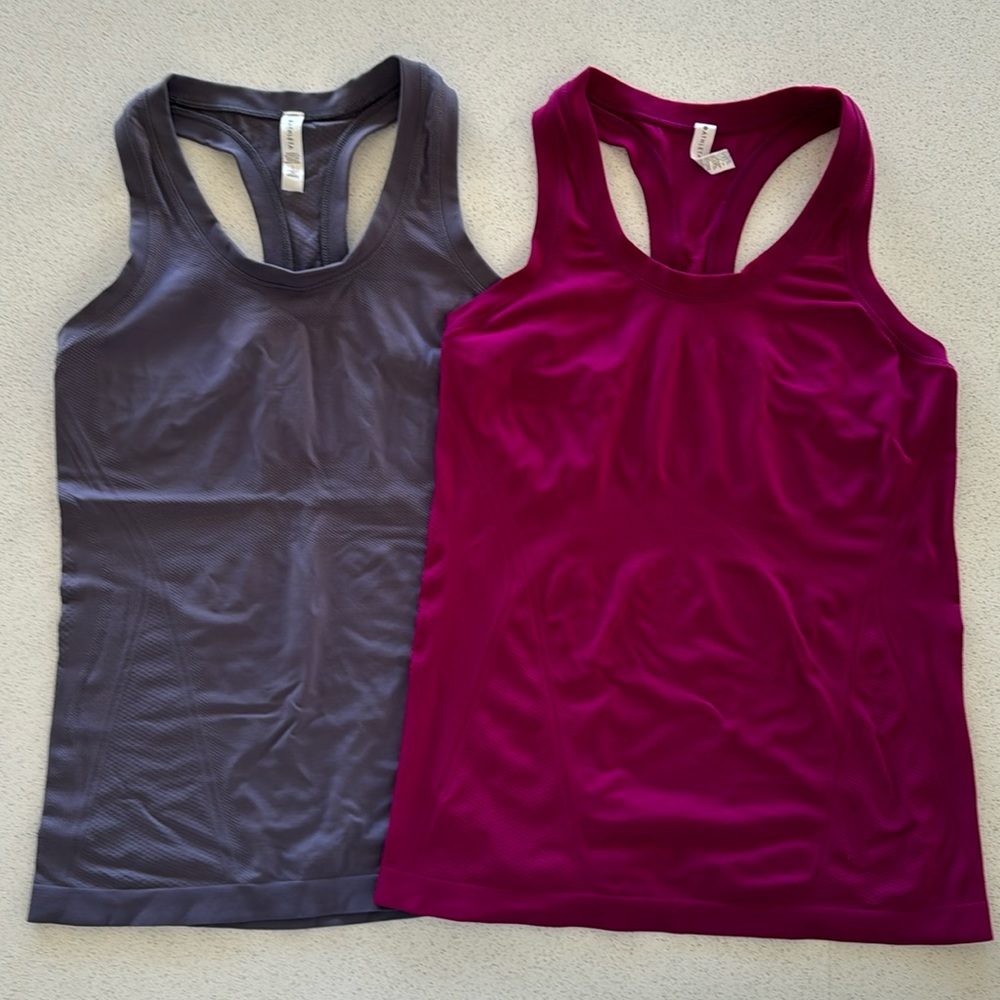 Women’s Athleta Momentum Seamless Tanks Pink and Purple Size Small EUC